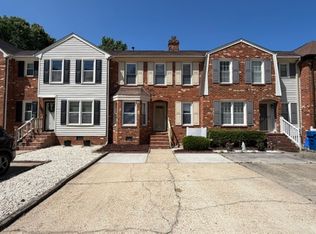 535 Mulligan Dr, Virginia Beach, VA 23462