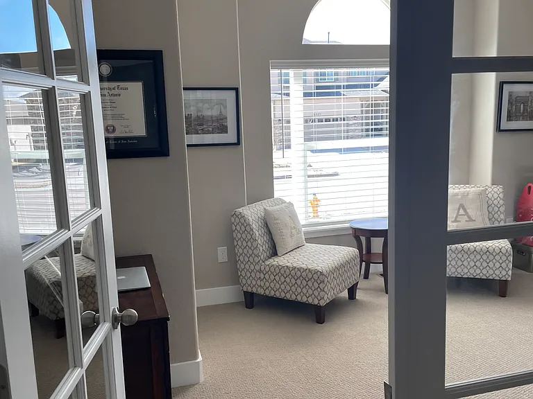 6332 Deco Dr — Photo 9