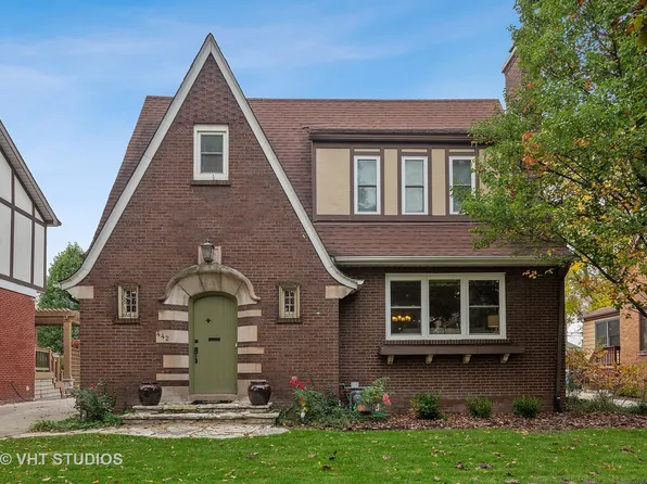 442 S Hawthorne Ave, Elmhurst, IL 60126