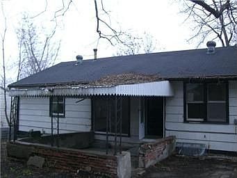 2nd image of 6216 Bellefontaine Ave