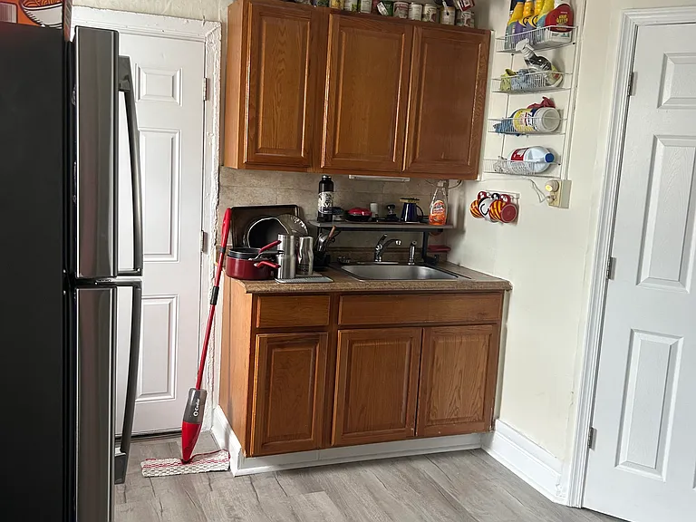 106 S Patterson Park Ave #2R — Photo 3