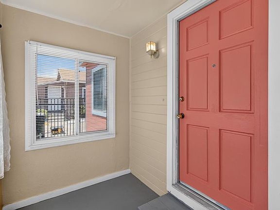 5th image of 3261 36th Ave