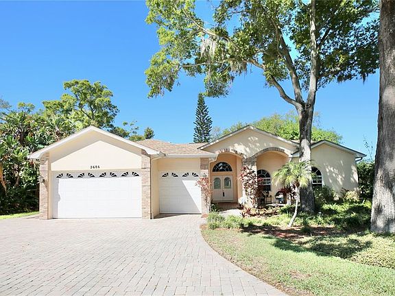 2nd image of 2686 Crystal Cir