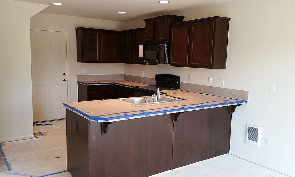 2nd image of 11614 189th St E
