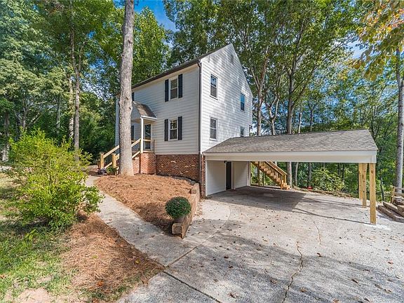 5th image of 3362 Wellesley Point NW