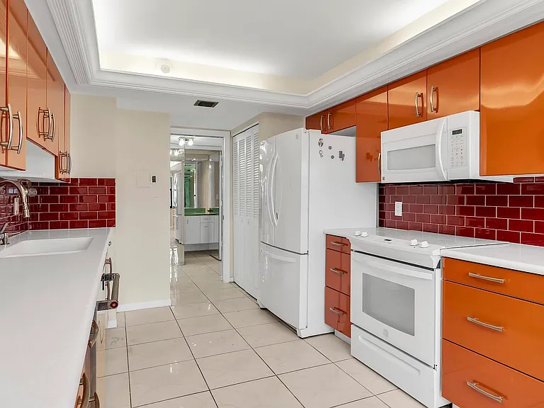 5000 N Ocean Blvd #1102 — Photo 3
