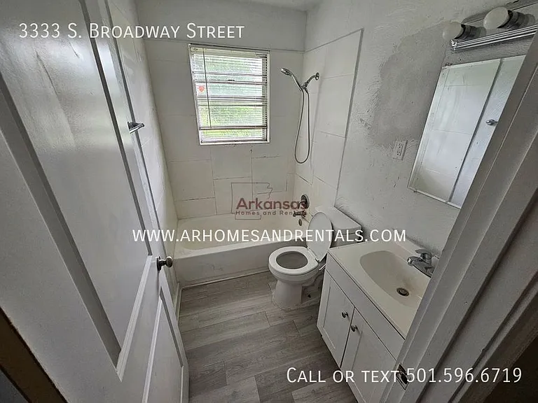 3333 Broadway St — Photo 5