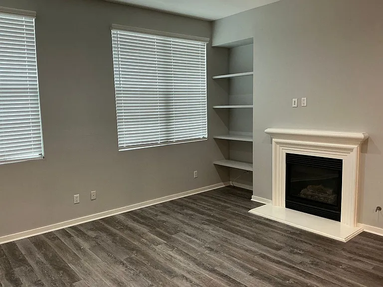 537 W Maple Ave — Photo 10