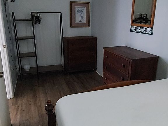 5th image of 341 Knoll St #341B