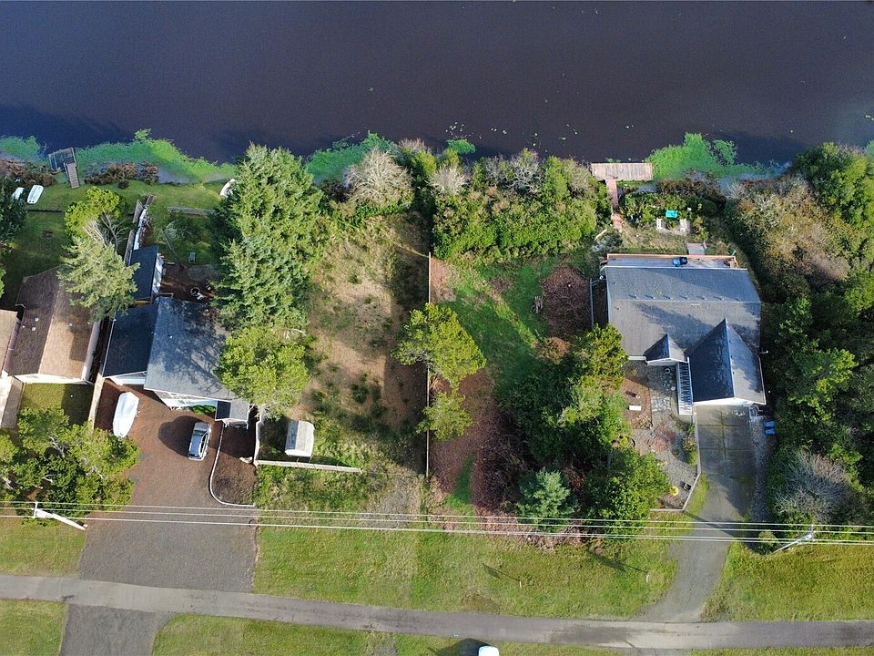2nd image of 508 Point Brown Avenue NE