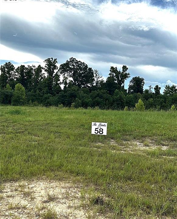 1st image of 58 The Banks Dr #16