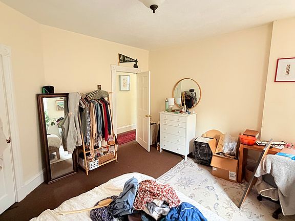 4th image of 33 Wellington St #404