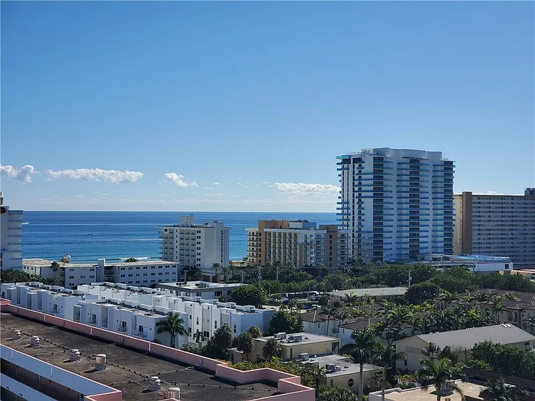 1401 N Riverside Dr #807 — Photo 12