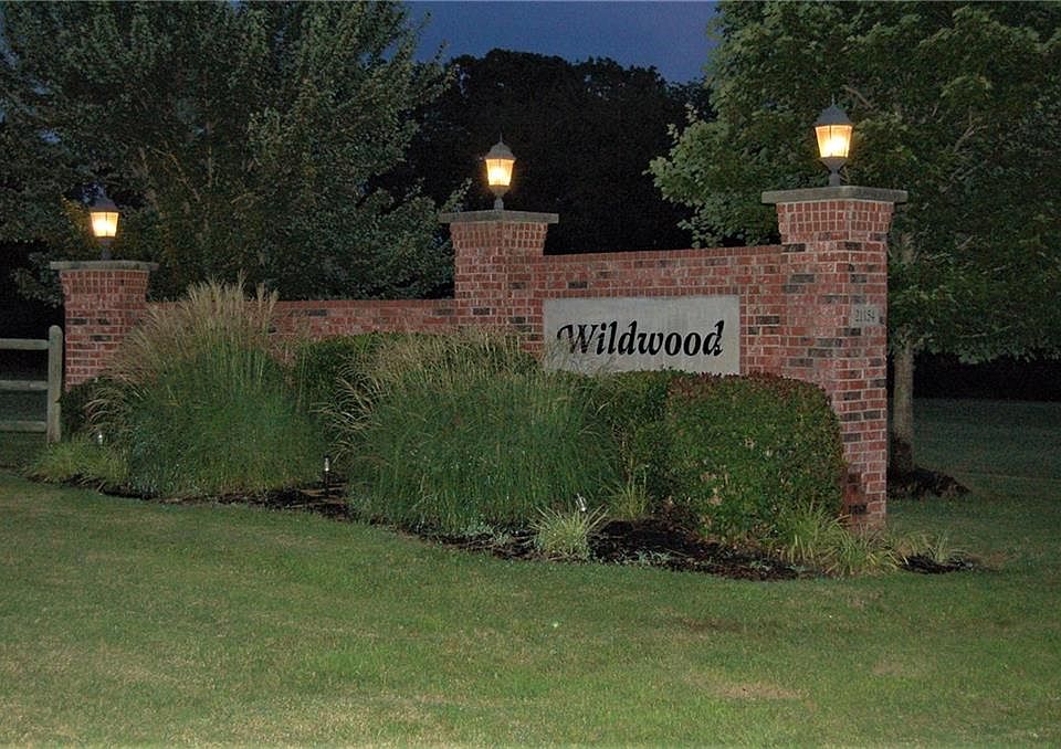 1st image of 21173 Silent Oak Dr