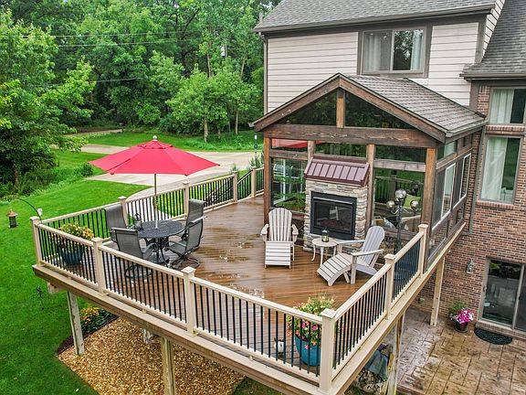 4th image of 575 E Maple Rd