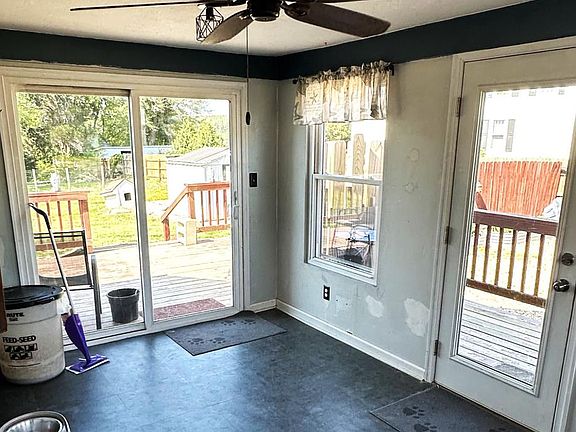 5th image of 2889 Harryhogan Rd