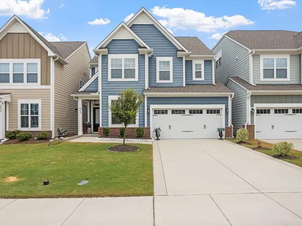 402 Ressler St, Holly Springs, NC 27540
