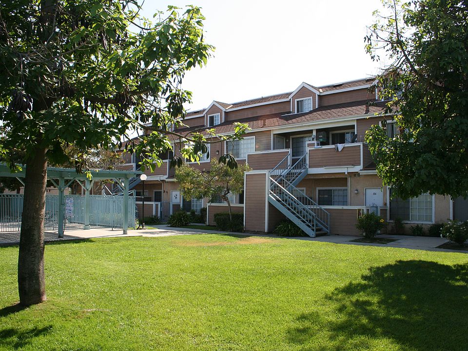 Building Photo 3