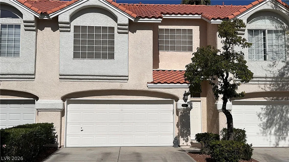 2 bed, 1677 sqft, $2,300 — Photo 1