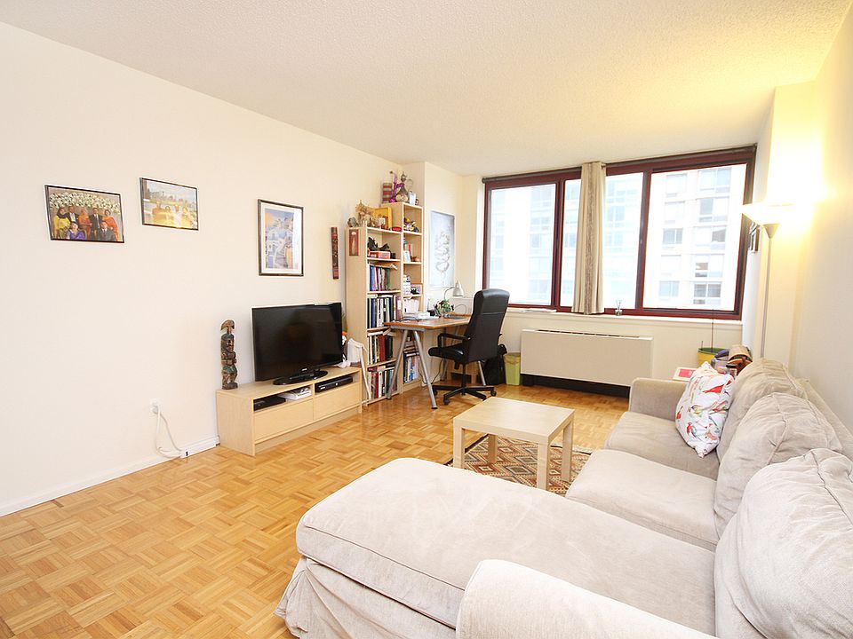 1st image of 4-74 48th Ave #30E