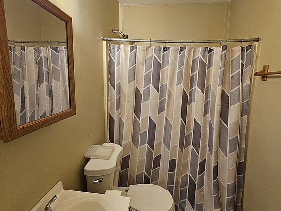 5th image of 21 Kosciuszko St #9