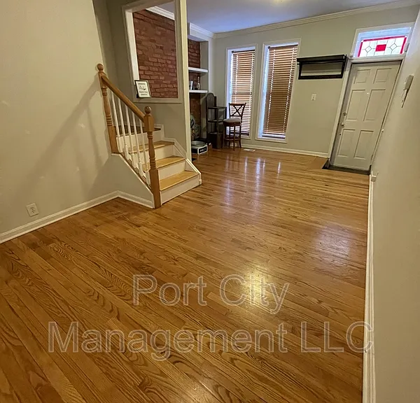 14 S Ann St — Photo 3