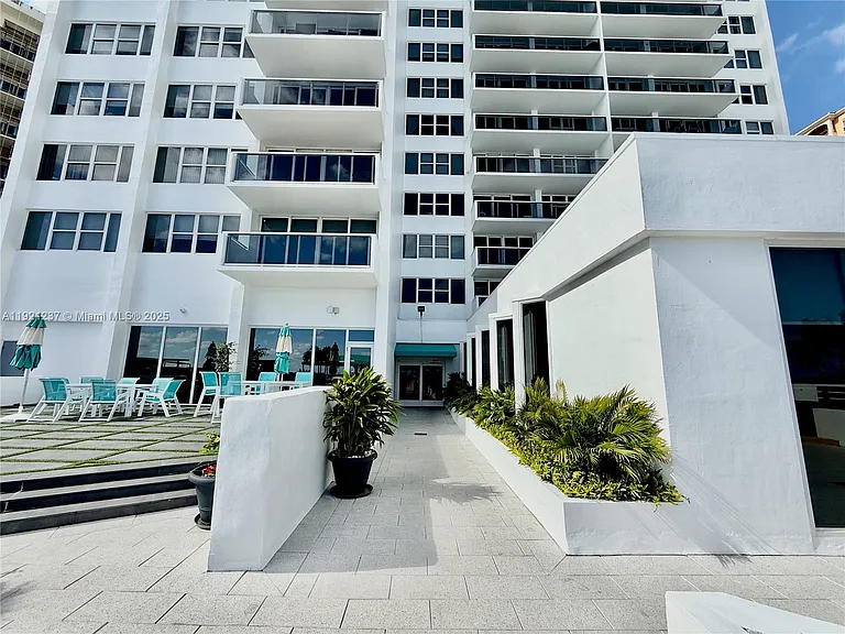 3140 S Ocean Dr #512 — Photo 63
