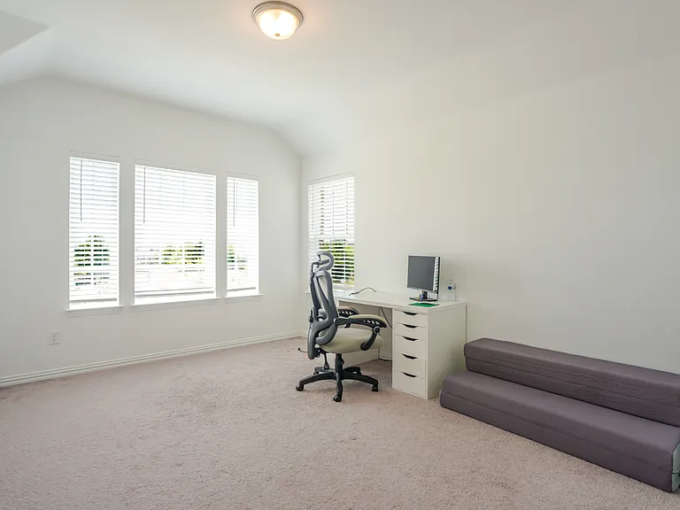 6642 Gavin Dr — Photo 18