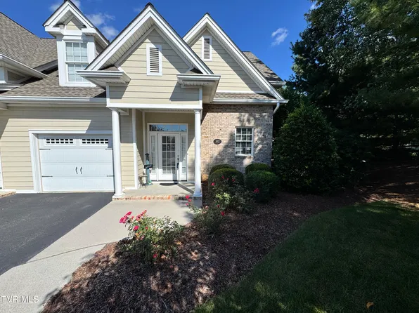 818 Guaranda Dr Unit 802, Johnson City, TN 37604