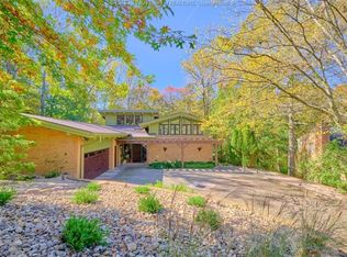 18 Brittany Woods Rd, Charleston, WV