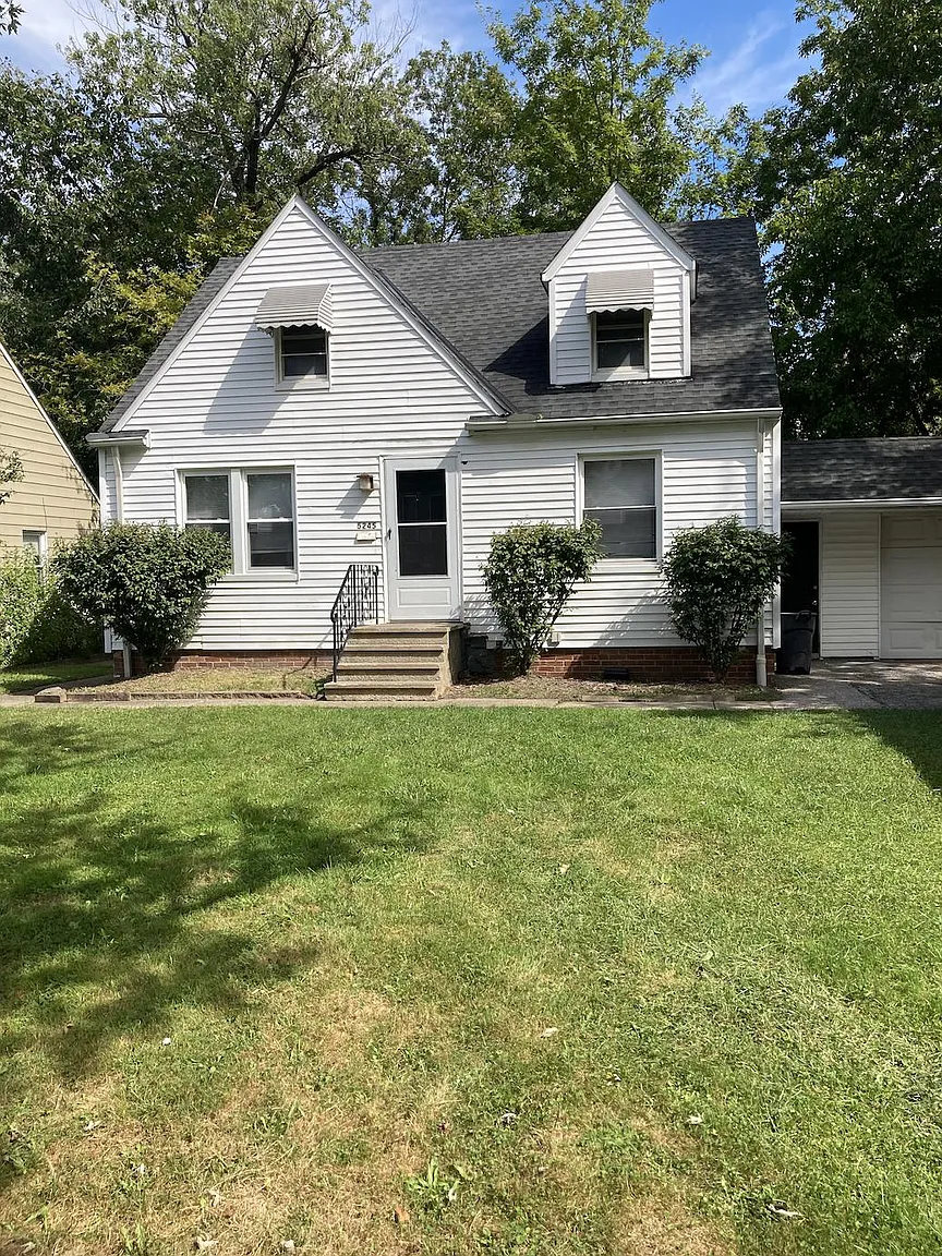 5245 Camden Rd photo 1
