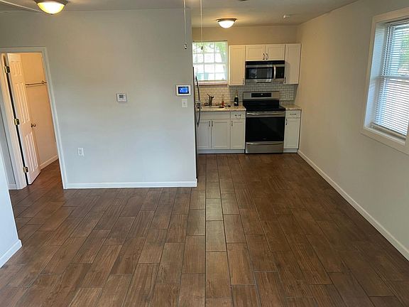 5th image of 1815 Keswick Ave
