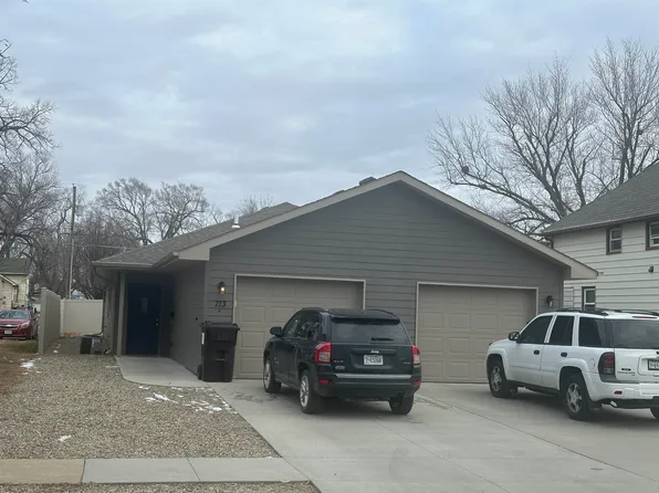 713 S 3rd St, Norfolk, NE 68701