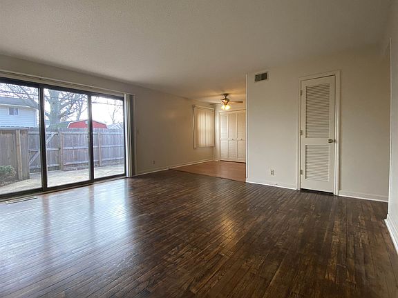 2nd image of 226 Buckingham Dr