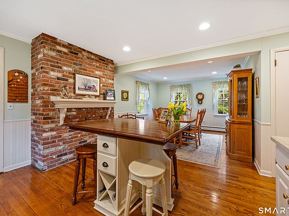 5th image of 230 Wallingford Road