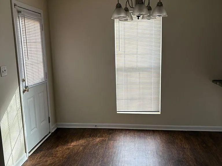 212 Cloud Ln — Photo 5