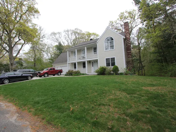 72 Bay Rd, North Falmouth, MA 02556