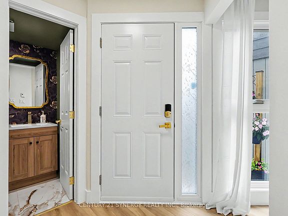 3rd image of 71 Compata Way