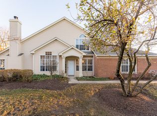 30W013 Juniper Ct, Warrenville, IL