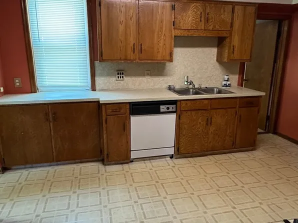 405 William St, Omaha, NE 68108