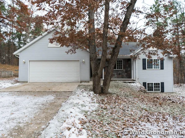 3731 Edgerton Ct NE, Cedar Springs, MI 49319