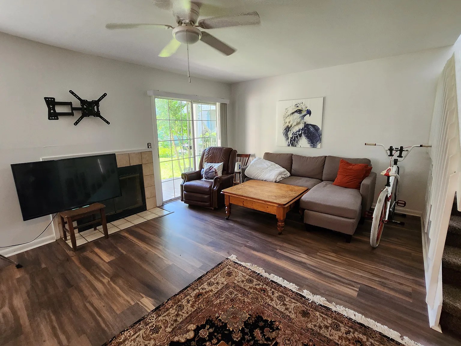 4 bed, 2.5 bath, 1540 sqft, $2,500 — Photo 4