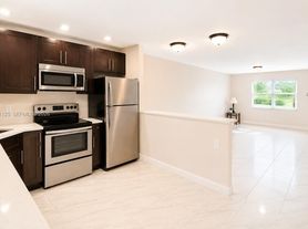 2686 NW 60th Way, Fort Lauderdale, FL