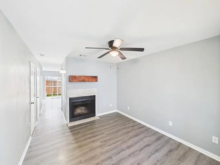 1104 Verde Dr #A — Photo 3