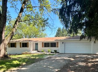 10 Stoner Dr, Valparaiso, IN 46385