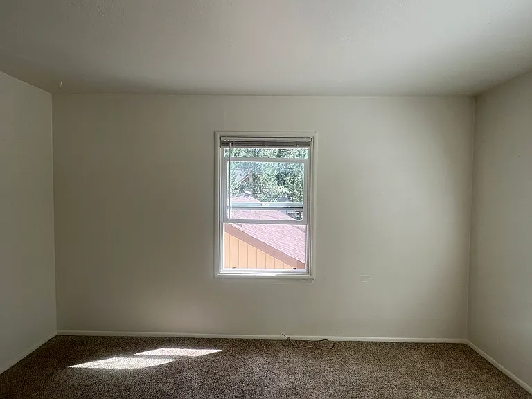 2737 Knox Ave #4 — Photo 14