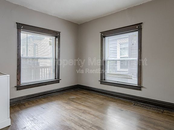 5th image of 3233 Charlotte St #2S