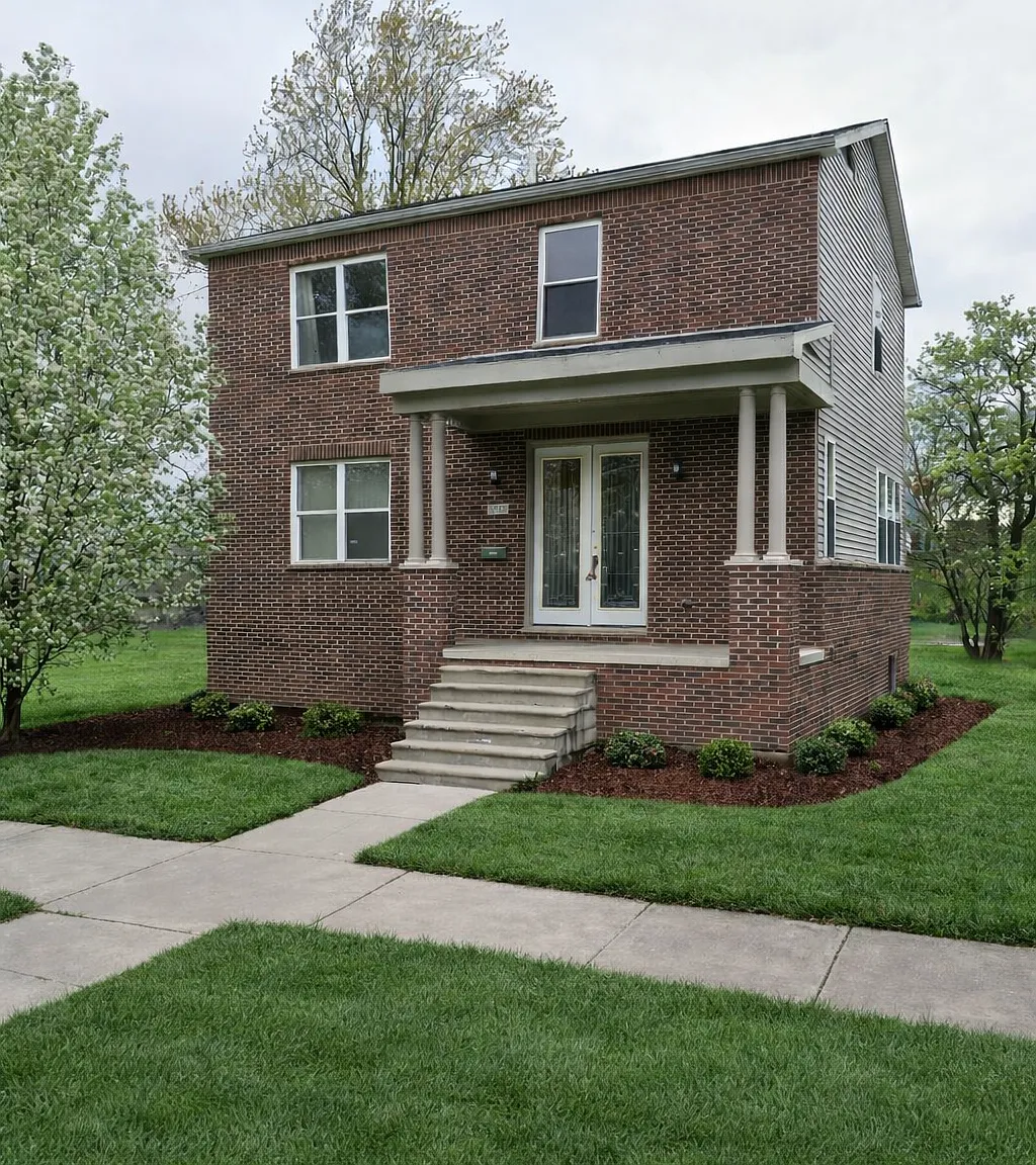 3 bed, 2.5 bath, 2400 sqft, $2,350 — Photo 1