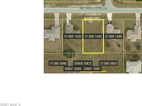 1st image of 510 NE Van Loon Ln