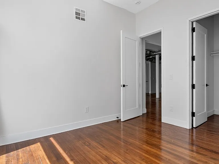 813 Chapel St — Photo 53